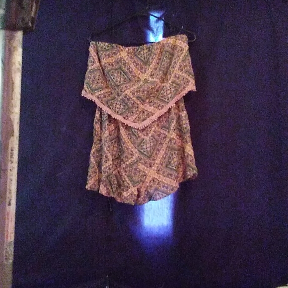 Romper - Picture 2 of 2